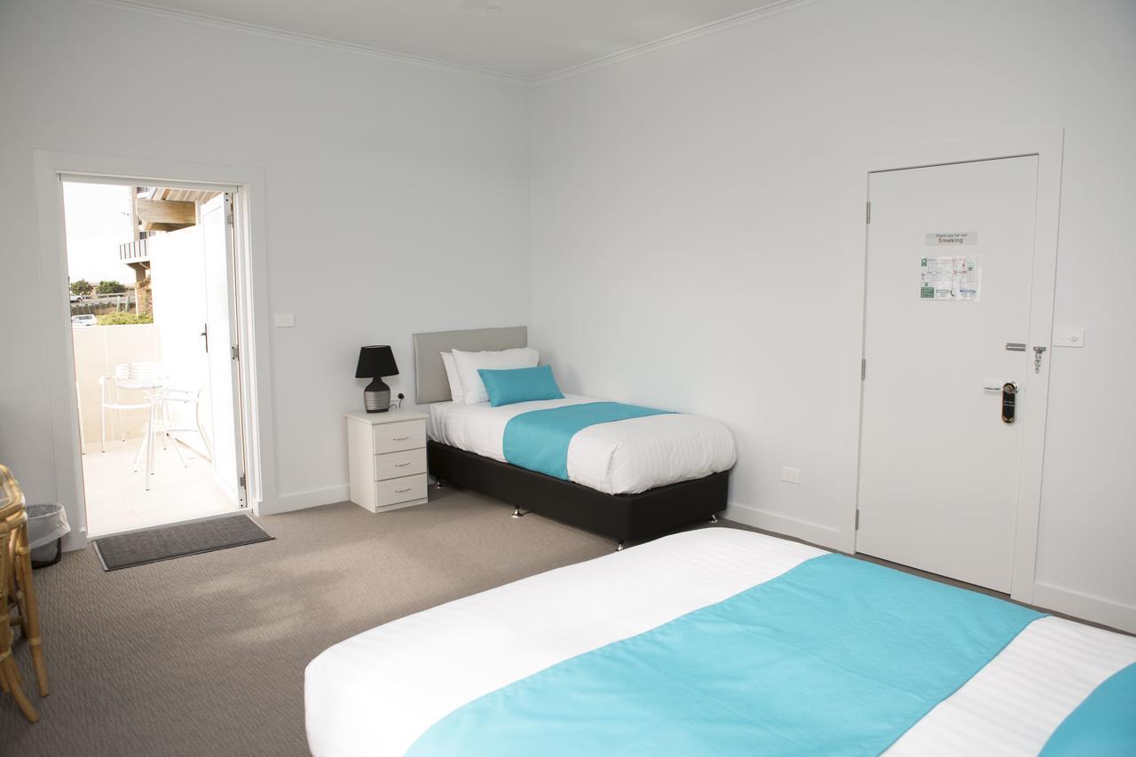 Beach Hotel Burnie Kültér fotó