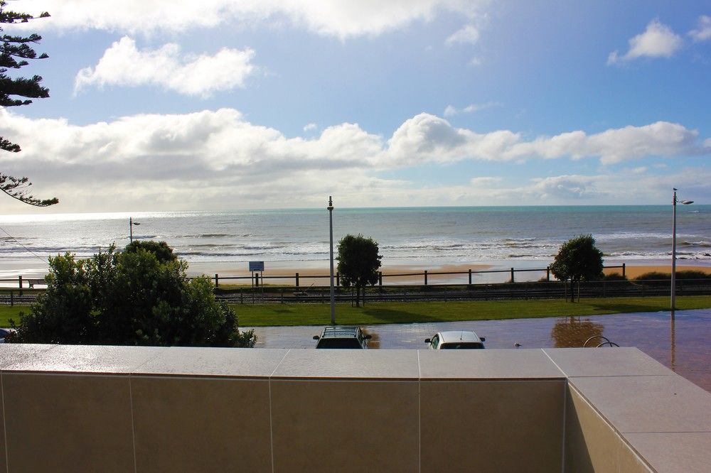 Beach Hotel Burnie Kültér fotó